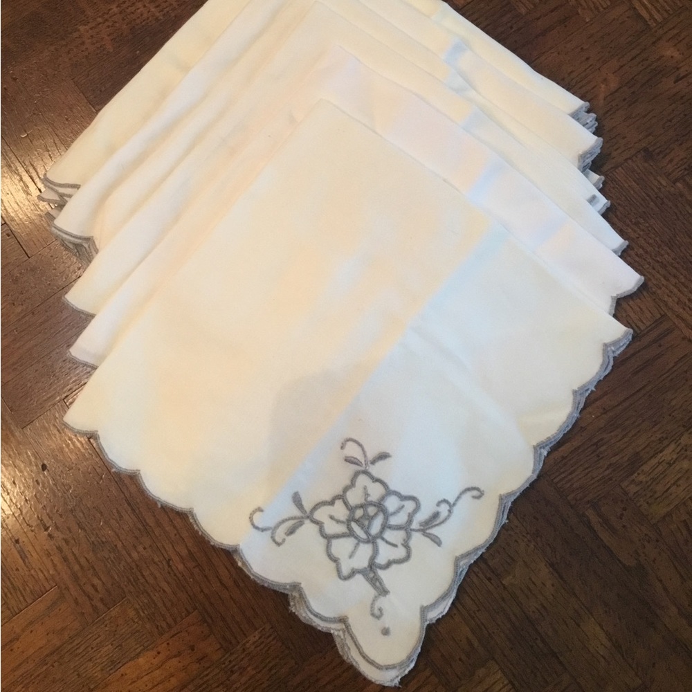 Gray Embroidered Cream Dinner Napkins - Picture 1 of 3